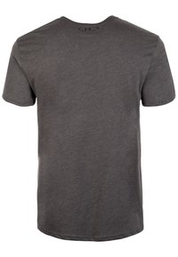 Szara koszulka z krótkim rękawem, wykonana z miękkiej tkaniny, z klasycznym okrągłym dekoltem i prostym krojem. Na plecach brak widocznych logo lub wzorów.