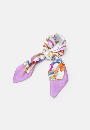 Foulard en soie avec un nœud, présentant un fond blanc et violet et un motif coloré de ceintures et boucles dans des tons orange, bleu et or.