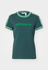 GRAPHIC BADGE SLIM 3-STRIPES - Triko s potiskem - mineral green
