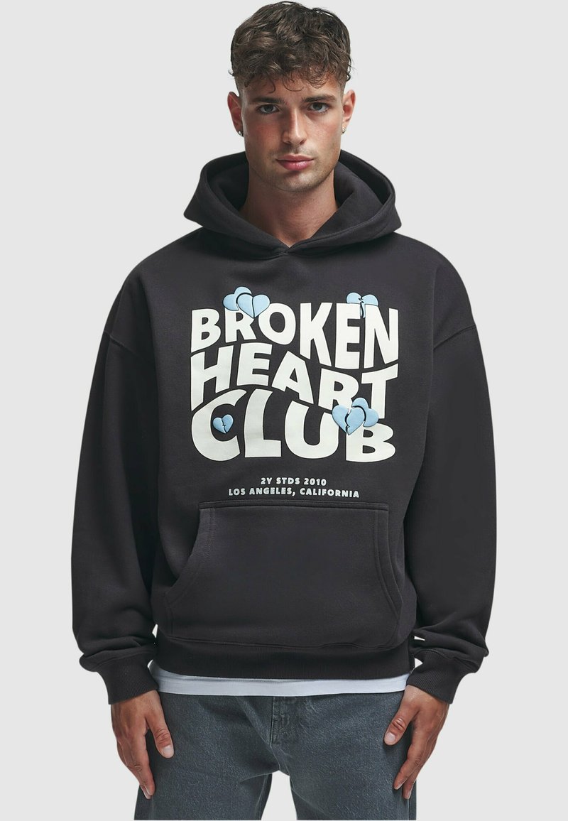 2Y Studios BROKEN HEART CLUB Hoodie washed black/zwart Zalando.nl