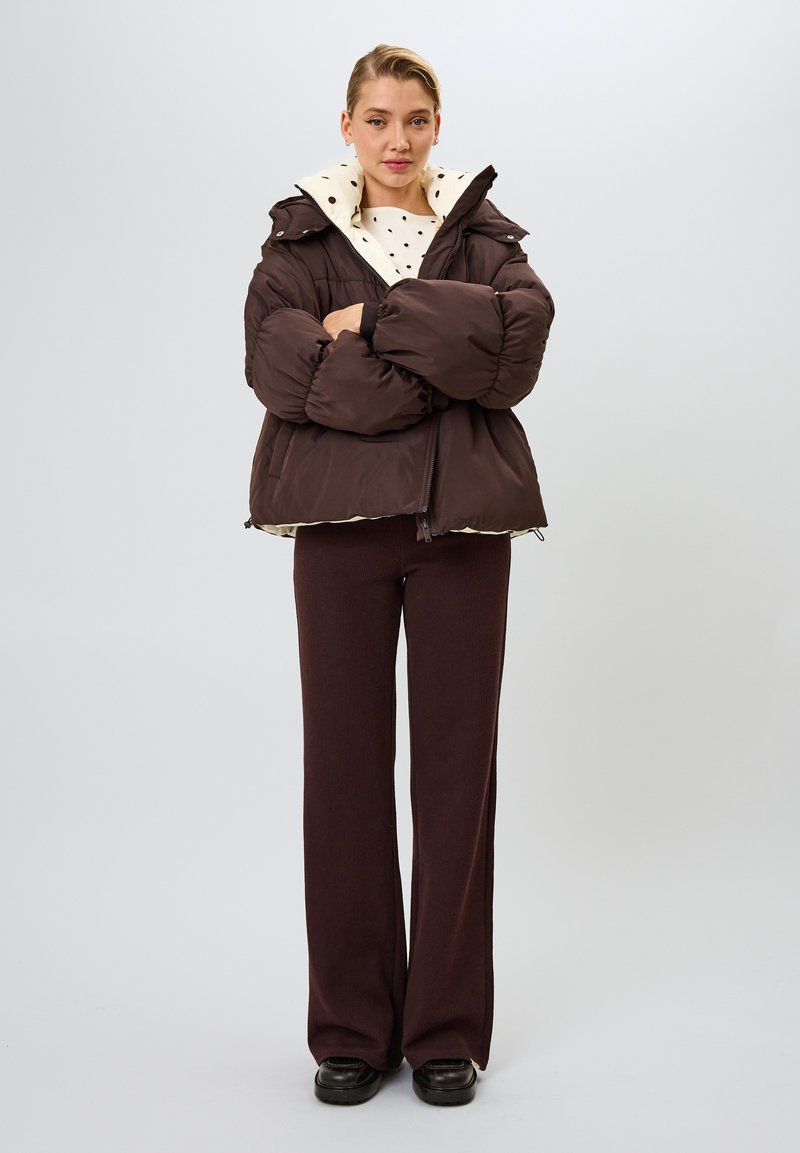 OH APRIL NICKY PUFFER - Winterjacke - truffle polkadots