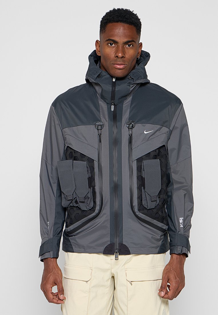 Nike Sportswear Lichte jas zwart