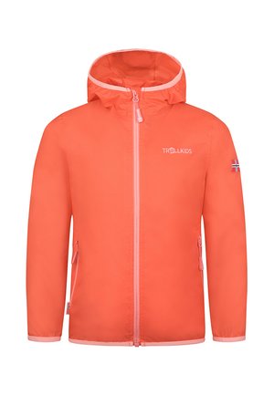 Leuchtend orange Kapuzenjacke mit Frontreißverschluss, zwei Reißverschlusstaschen, „Trollkids“-Logo auf der Brust und norwegischer Flagge am linken Ärmel.
