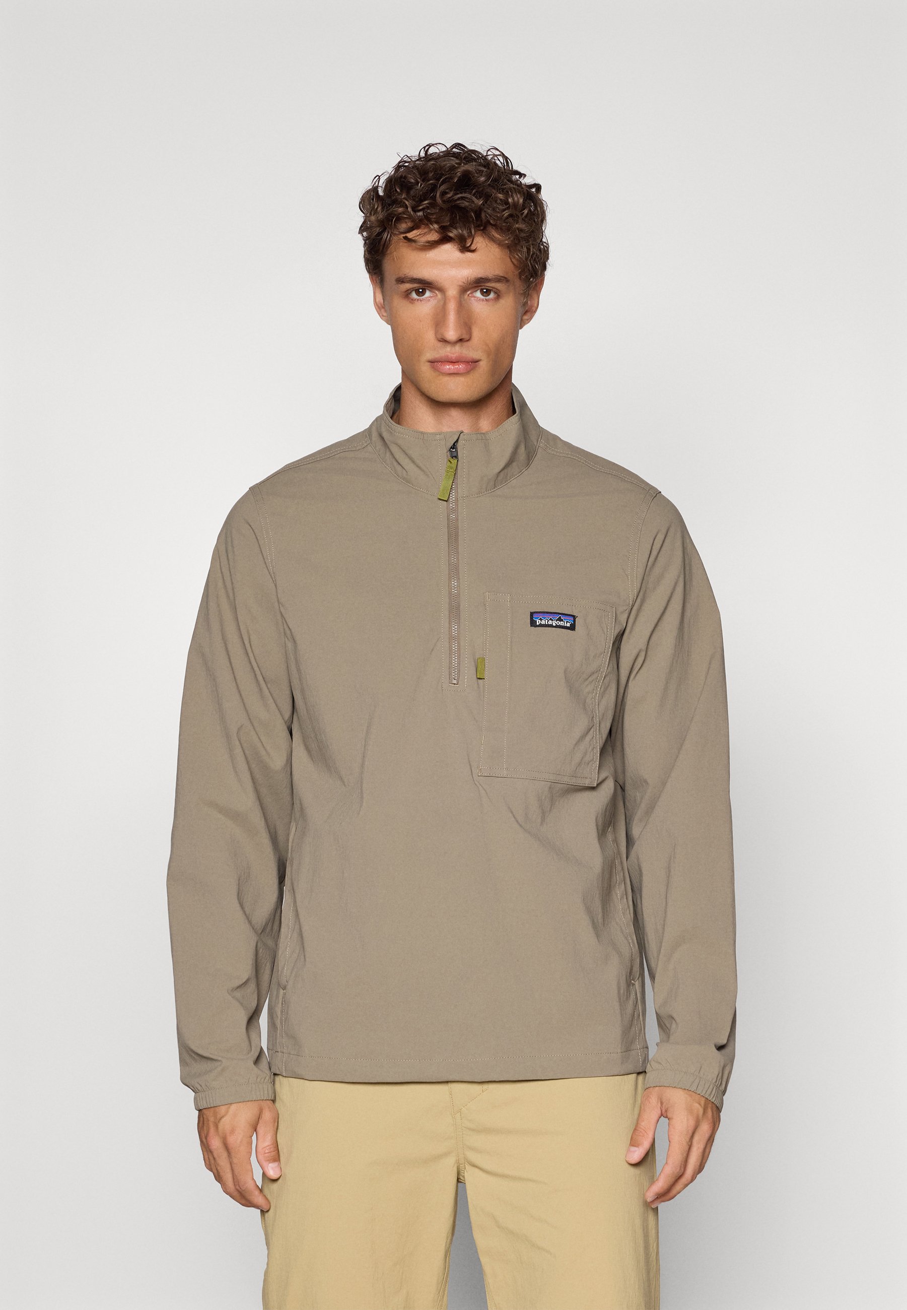 Patagonia OUTDOOR EVERYDAY MARSUPIAL - Windbreaker - wing grey