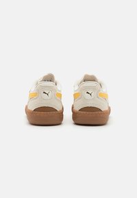 Puma PALERMO MODA UNISEX - Sneakers basse - warm white/flaxen/alpine snow