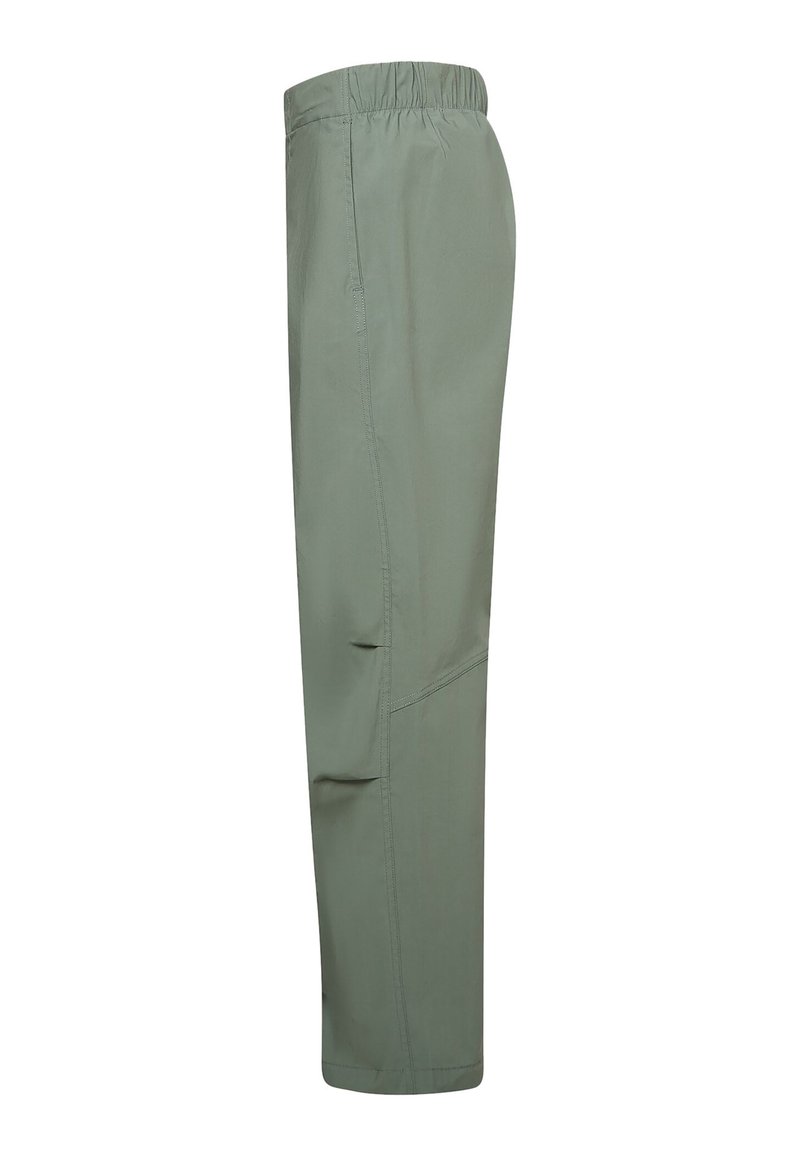 Pantalones de cintura elástica de color verde claro con pierna recta y detalle de costuras, mostrados de lado sobre un fondo blanco.