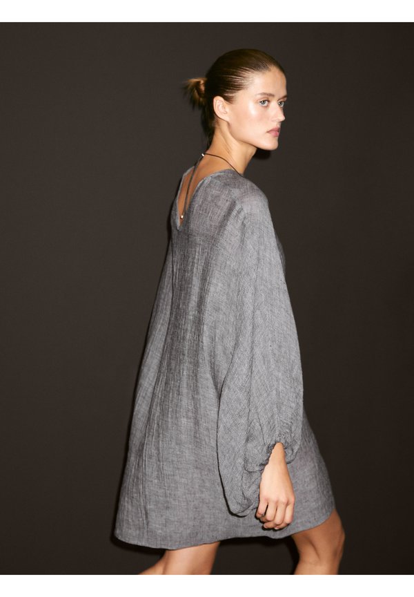 WITH SLEEVE DETAIL - Day dress4