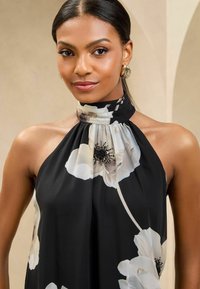 Lipsy PETITE FIT - FLORAL HALTER MINI  - Nappali ruha - black white