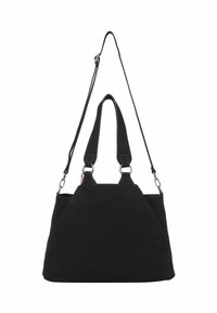 Sac à main en daim noir avec deux anses supérieures et une bandoulière réglable. Présente un design angulaire et des accents en métal argenté.