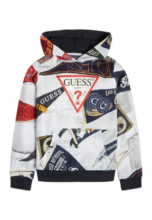 Sweat à capuche avec logos GUESS multicolores, écussons et motifs de texte en rouge, marine, noir et blanc, avec poche kangourou à l'avant.