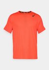 TOP - Spordi T-särk - light crimson/black