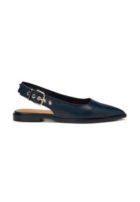 Chaussure plate en cuir bleu marine à bout pointu, bride arrière avec boucle argentée réglable et petit talon noir.