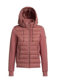 Gewatteerde jas in stofroze met een ritssluiting aan de voorkant, grote capuchon en twee ritszakken aan de zijkant; heeft een gestructureerde stof op de mouwen.