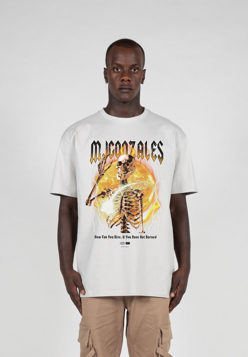 MJ Gonzales MÄNNER HELLRIDE  HEAVY  - Trükipildiga T-särk - lightasphalt