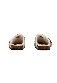 Brune slip-on hjemmesko med blød hvid foring og en tekstureret sål for godt greb. Har et enkelt design uden yderligere udsmykninger.