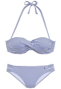 Set bikini a righe con top annodato al collo e parte inferiore a vita bassa coordinata. I colori includono righe blu e bianche.