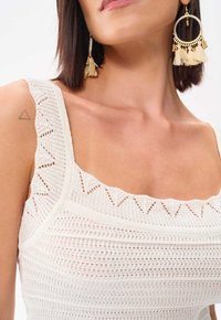 blue shadow SCOR - Top - white