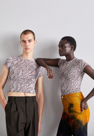 ECKHAUS LATTA SHRUNK TEE UNISEX - Μπλουζάκι με στάμπα - multi coloured