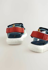 Next REGULAR FIT UTILITY TREKKER - Trekkingsandale - multi