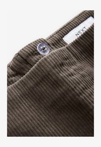 Vybráno, chocolate brown