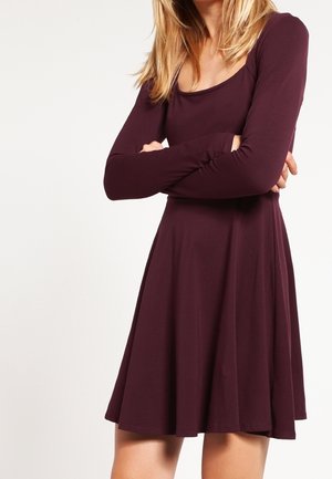 ONLY, Vestido ligero - bordeaux