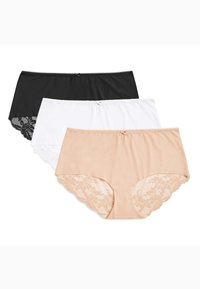 Drie paar damesondergoed in zwart, wit en nude, met kantaccenten en gegolfde randen en een gladde tailleband.