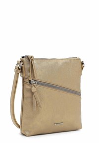 Borsa a tracolla metallica oro realizzata in finta pelle testurizzata, dotata di tasca anteriore con zip e tracolla regolabile.