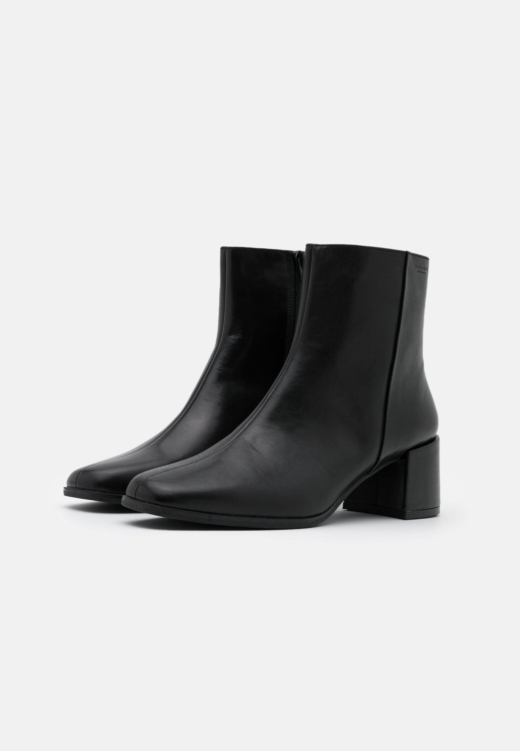 STINA Stövletter black STINA Stövletter black