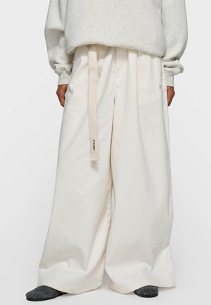 WIDE JOG  - Pantaloni - pearl