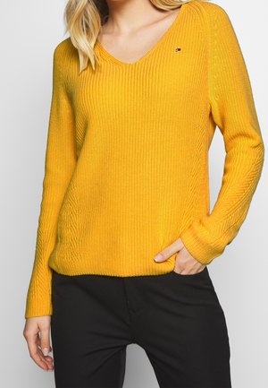 Stickad tröja - yellow