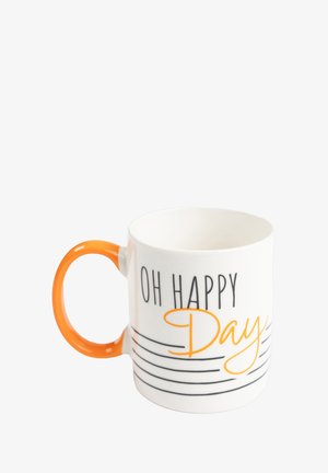 Tazza in ceramica con corpo bianco, manico arancione e testo nero e arancione "OH HAPPY DAY" accompagnato da linee nere orizzontali.