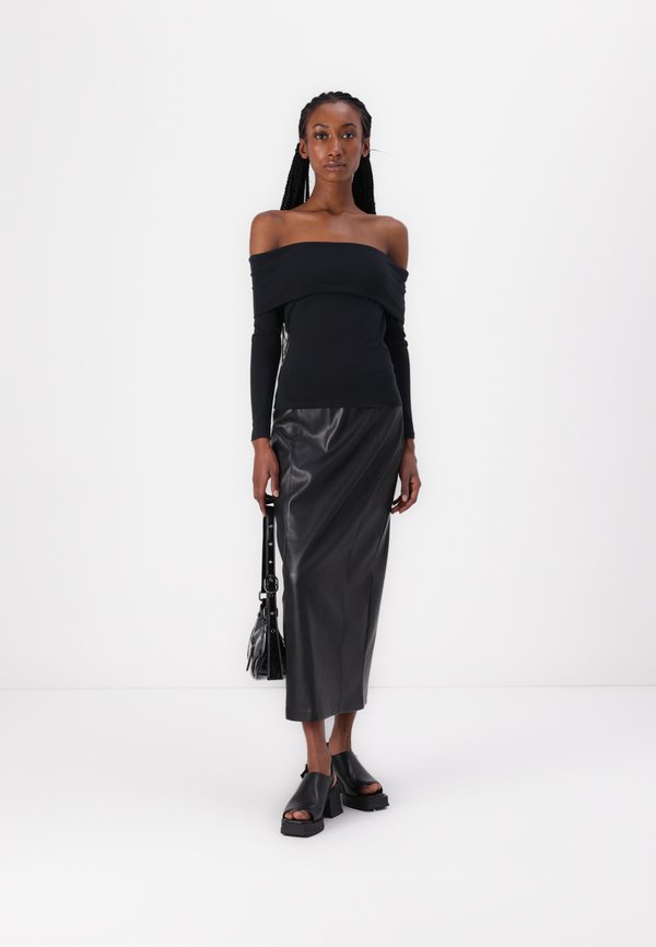 Long-Sleeve Cotton-Blend Seamless Fabric Tuckable Off-The-Shoulder Top - Long sleeved top3