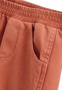 Monoprix ELASTIC WAIST  - Pantalon classique - resine