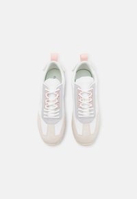 Calvin Klein Jeans TOOTHY RUNNER LACEUP - Tenisice - bianco