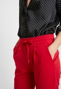 ICHI IHKATE PA2 - Calças de fato de treino - scarlet sage