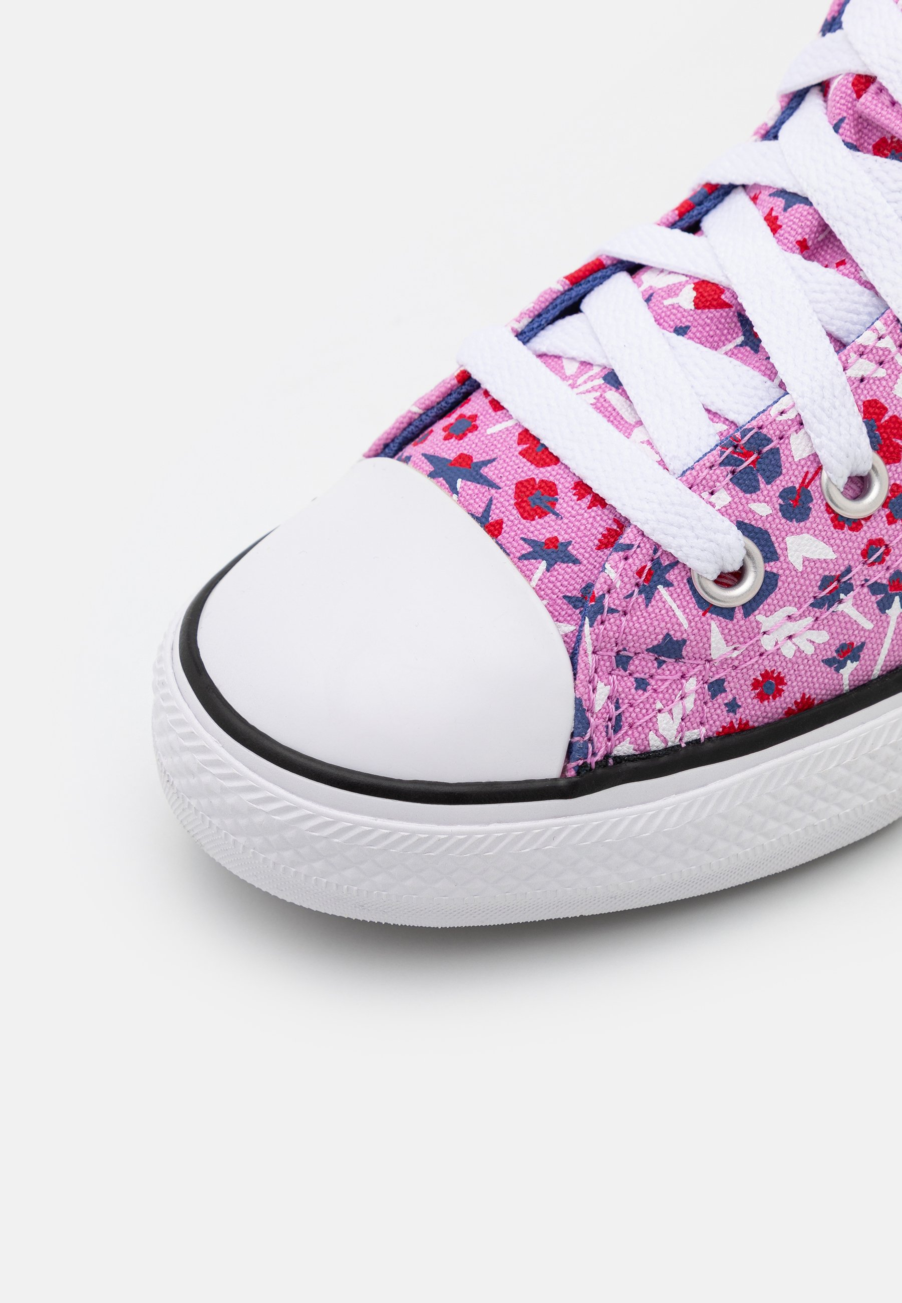 converse unicorn trainers