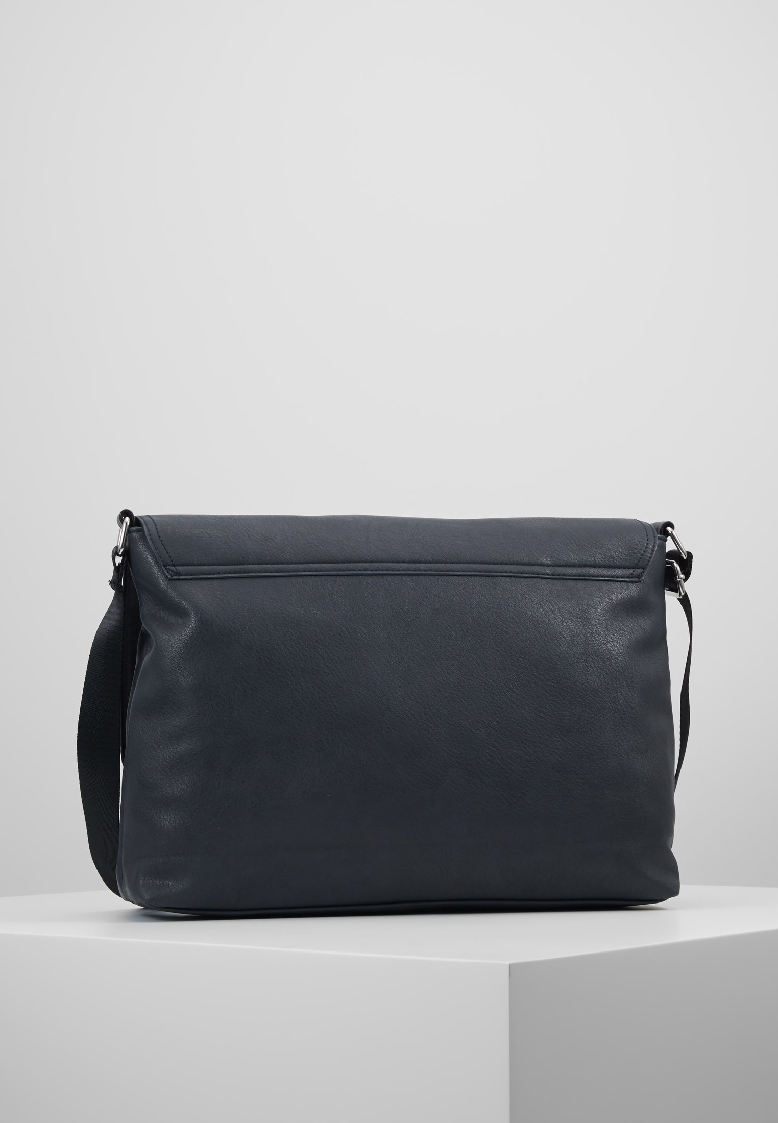 Pier One Skulderveske black Zalando.no Pier One Skulderveske black Zalando.no