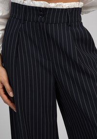 AN'GE Pantalon classique - nuit