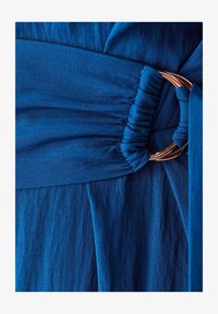 Unausgewählt, steel blue