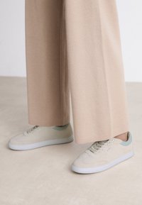 CUPSOLE LACE UP  - Športni copati - dark ecru/aqua grey