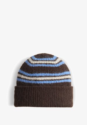 Berretto lavorato a maglia in lana marrone con strisce alternate di azzurro chiaro e crema. Orlo arrotolato e tessuto morbido. Design con cima arrotondata.