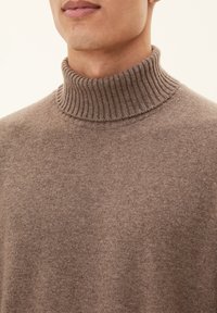 Oscar Jacobson SALIM ROLLNECK - Sweter