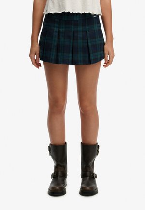 - Spódnica trapezowa