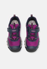 Keen WANDURO LOW WP CHILDREN UNISEX - Hikingsko - black