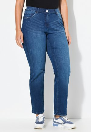 MANDY WEITES KOMFORTBUND - Bootcut jeans - blue denim