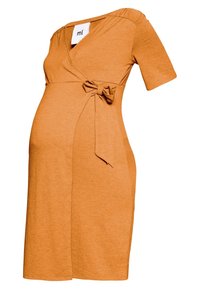Pomarańczowa, krótko rękawowa sukienka ciążowa z fasonem kopertowym, z kokardą w talii oraz miękką, teksturowaną tkaniną.