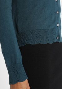 Noa Noa Cardigan - green