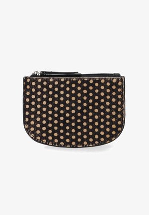 Schwarzes und beiges, gepunktetes Lederetui mit abgerundeter Form, Reißverschluss und glatter Oberfläche. Verfügt über ein Punktmuster auf der Oberfläche.