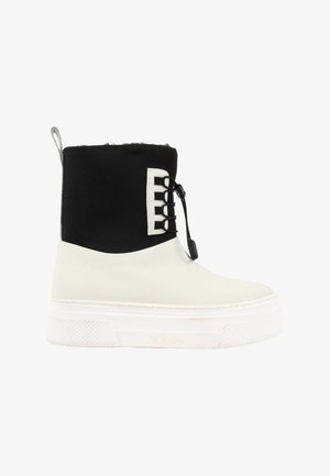 Khaite, Bottes de neige - black white