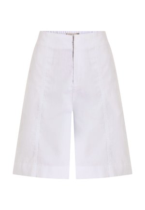 Pantalones cortos de algodón blanco con un corte relajado, que presentan una textura suave, un cierre de cremallera y dos bolsillos laterales. Diseño de frente plano con líneas limpias.